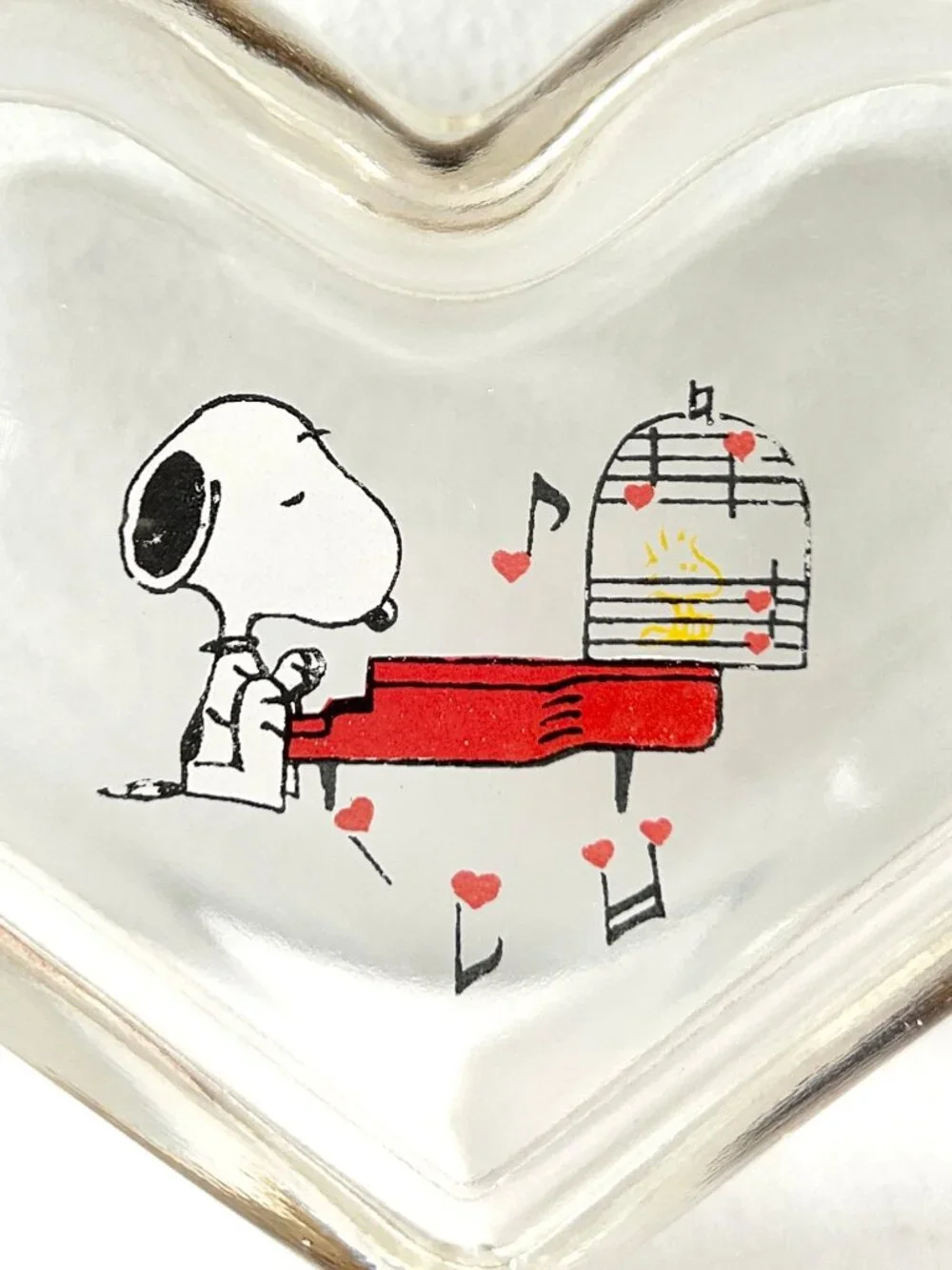 Vintage Peanuts Snoopy Heart Shaped Glass Trinket Box With Lid 80s Jewelry Dish